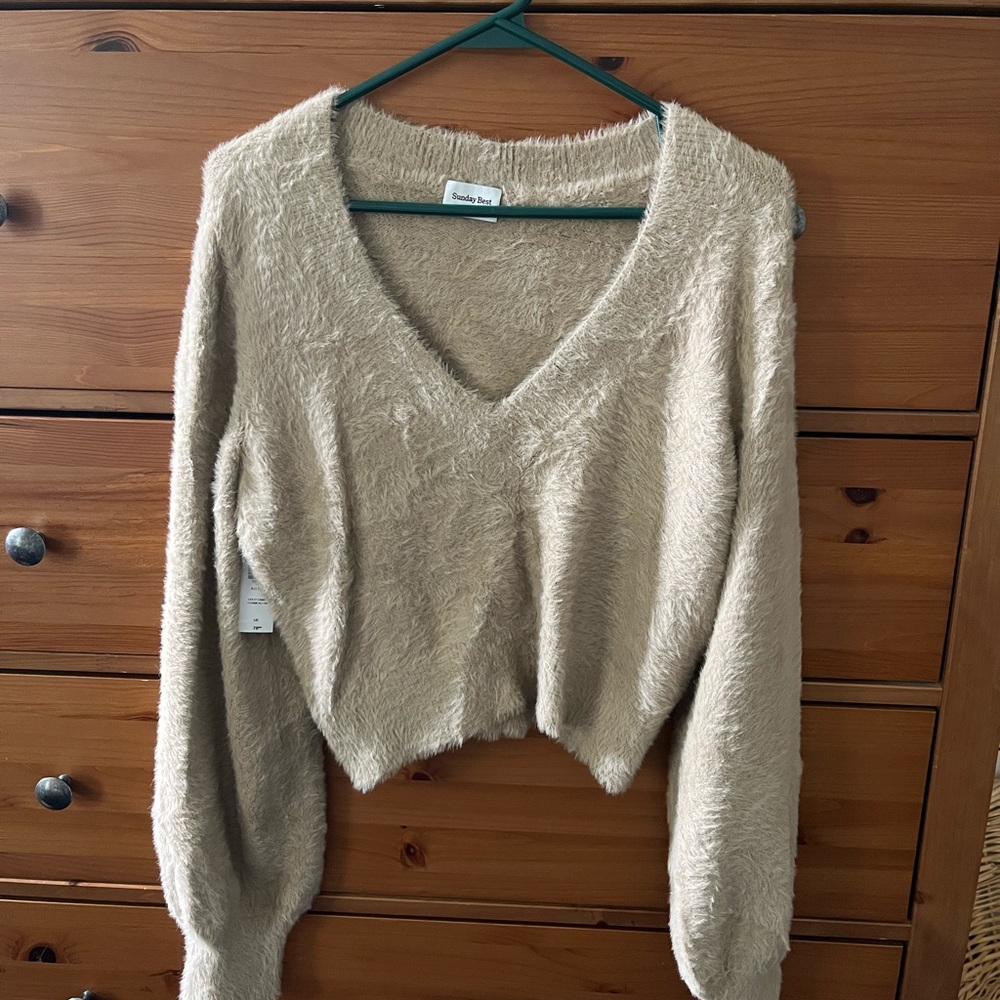 NEW WITH TAGS Sunday Best Tan V-Neck Cropped Sweater
